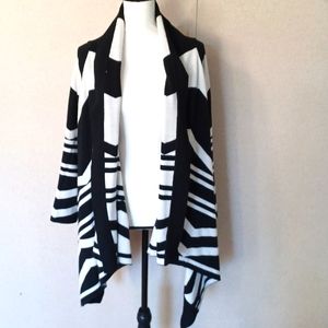 BCBGMAXAZRIA Geometric Sweater Size Large
